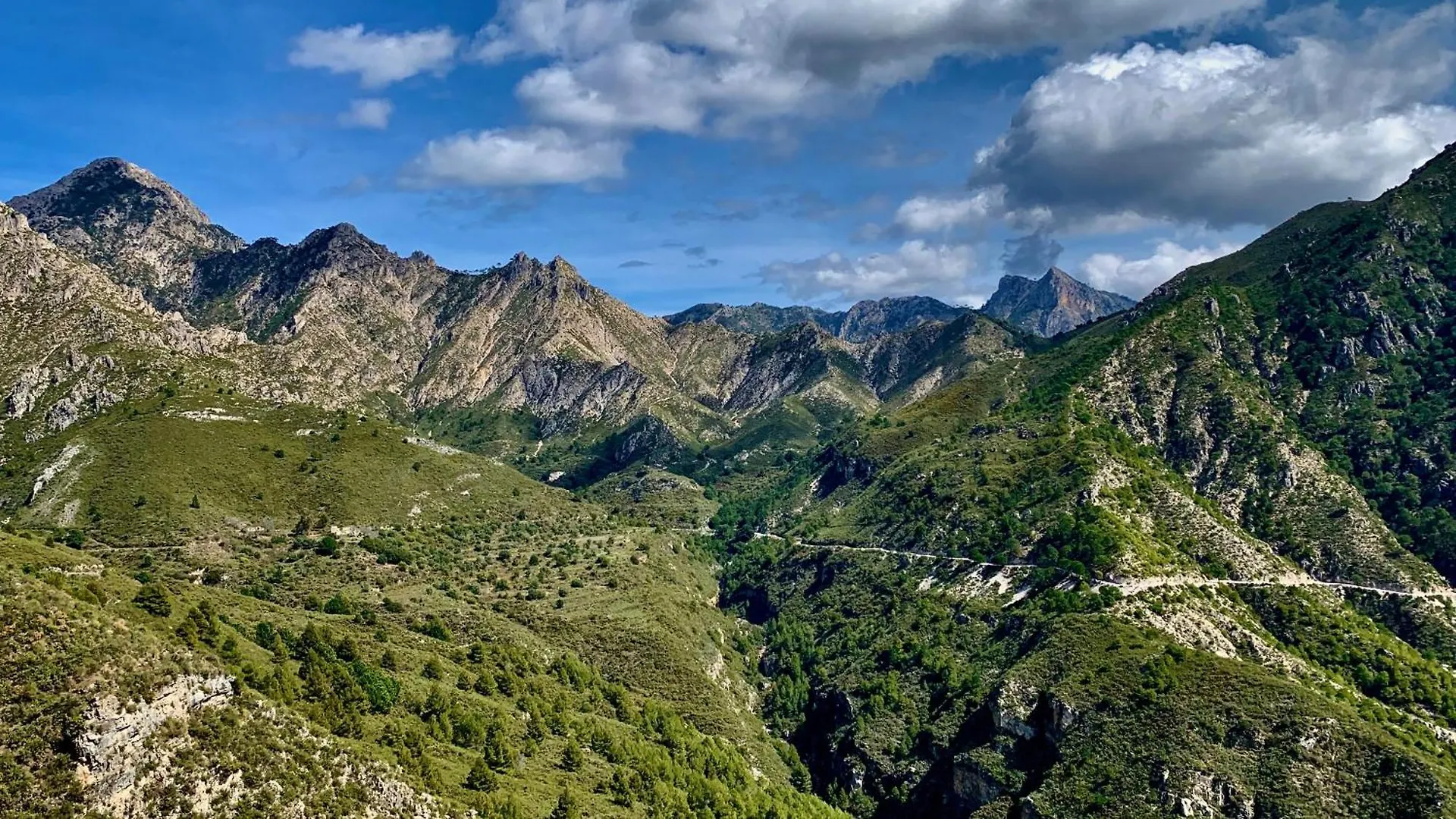 Finca El Almendro Málaga 0*,